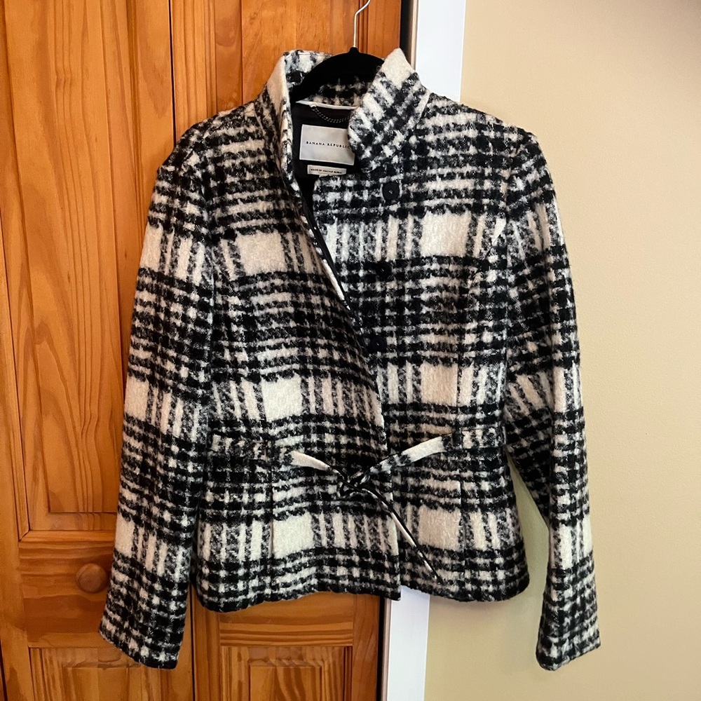 Banana Republic Belted Wool Black and White Plaid Women's Jacket Size Medium